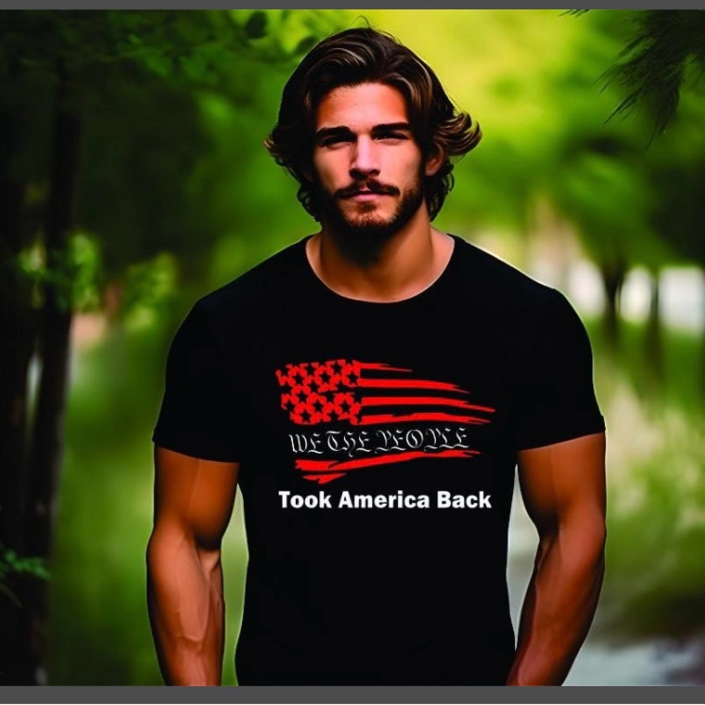 Gildan Black and Red Short Sleeve Tee American Flag Design